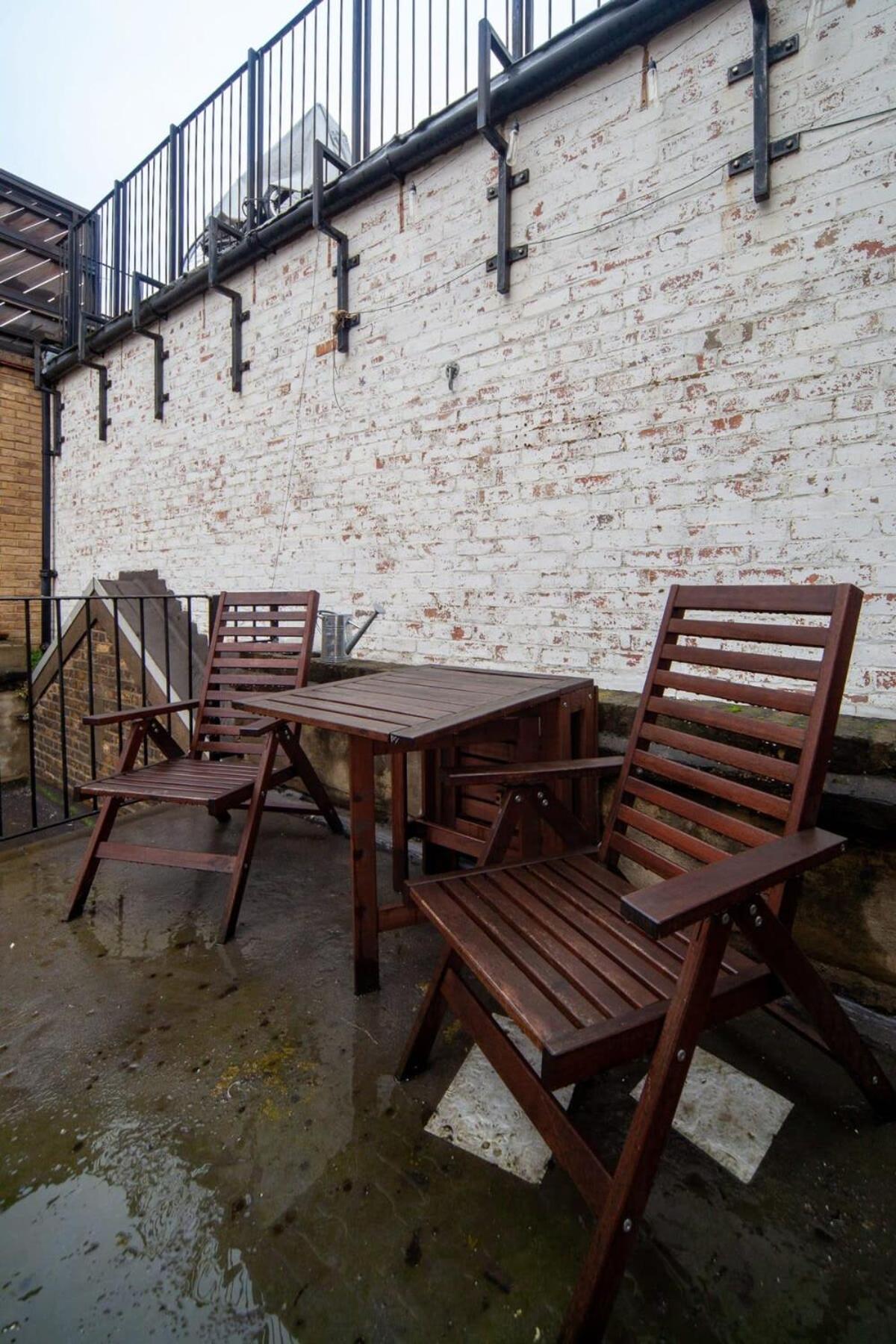 Lovely 2 Bedroom Apartment In Tooting London Exterior photo